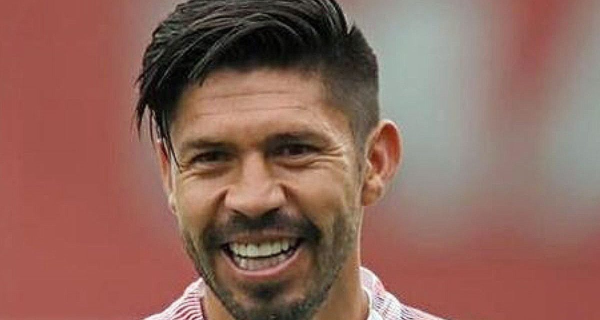 Oribe Peralta no es convocado; Tena mueve el 11 de Chivas