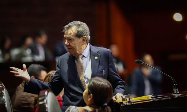 Porfirio Muñoz Ledo arremete contra Ebrard