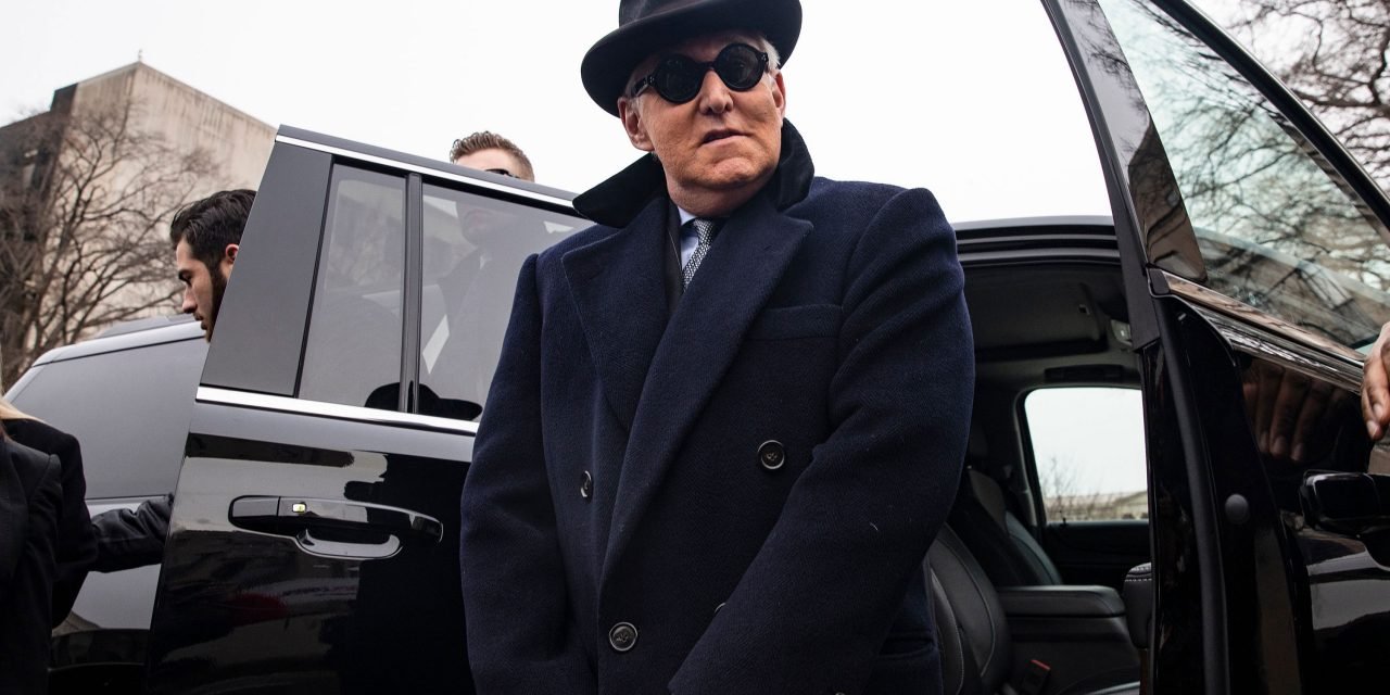 Sentencian a Roger Stone a 40 meses de prisión