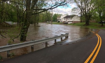 Las inundaciones golpean Gatlinburg y Pigeon Forge