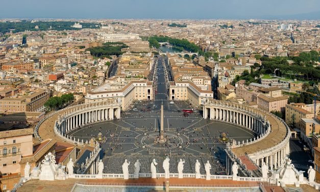 Readmiten al Vaticano en red de inteligencia financiera
