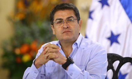 Arrestan a señalado de sobornar a presidente de Honduras