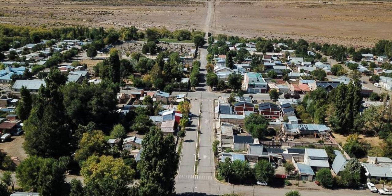 Un pueblo aislado por un asado que resultó mortal