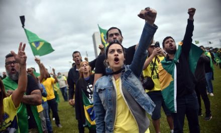 Bolsonaro compara con Venezuela el camino de la economía de Brasil