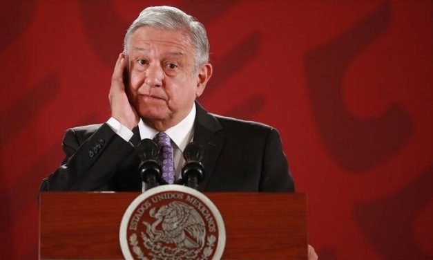 Encuentro entre Trump y López Obrador: los claroscuros políticos de una visita llena de simbolismos.