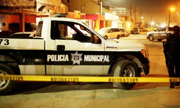 Hallan 10 cuerpos, con indicios de tortura, en una carretera de México