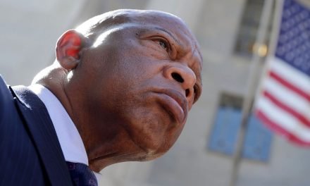 Fallece John Lewis, activista de los derechos civiles y legislador en EU