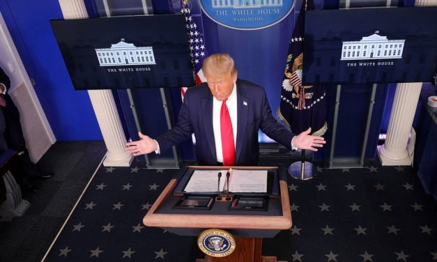 Trump dice que EE.UU. “quizás” suministrará “una gran cantidad” de vacunas contra el coronavirus a otras partes del mundo.