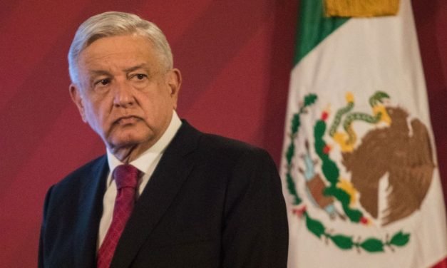 Gobierno de López Obrador publicita su informe a través de  datos falsos y retórica