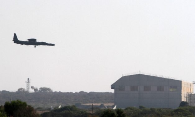 China asegura que un avión espía de EE.UU. penetró en una zona donde realizaba ejercicios militares