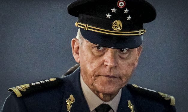 Niegan a Cienfuegos libertad bajo fianza en EU