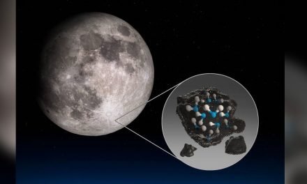 SOFIA descubre agua en una zona de la Luna iluminada por el Sol