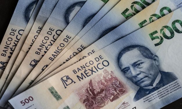 AMLO descarta que empresas quiebren por subir salario mínimo