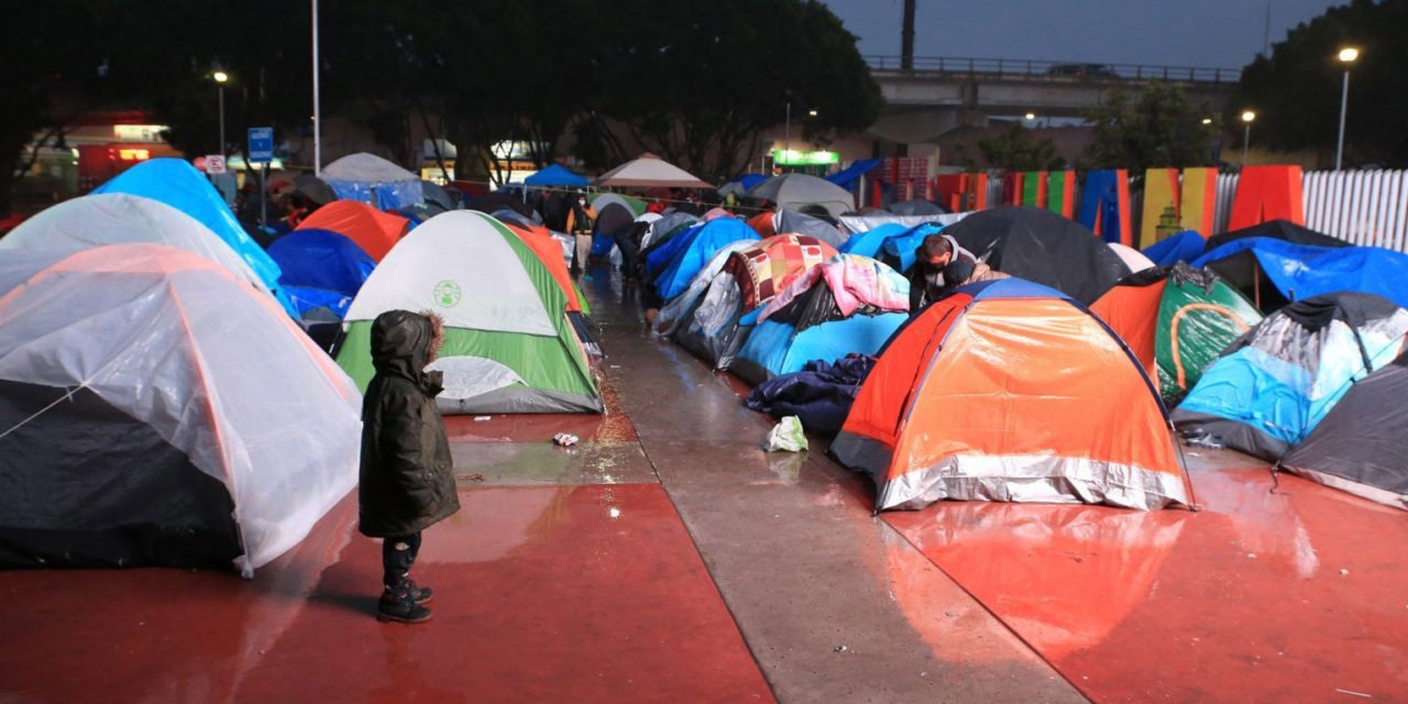 Denuncian “precarias” condiciones en campamento migrante de Tijuana