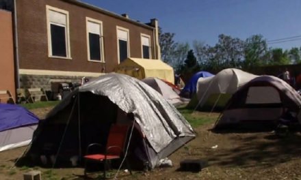 ‘No sucedió de la noche a la mañana’ miembro del consejo de la ciudad de Nashville se dirige al campamento de personas sin hogar