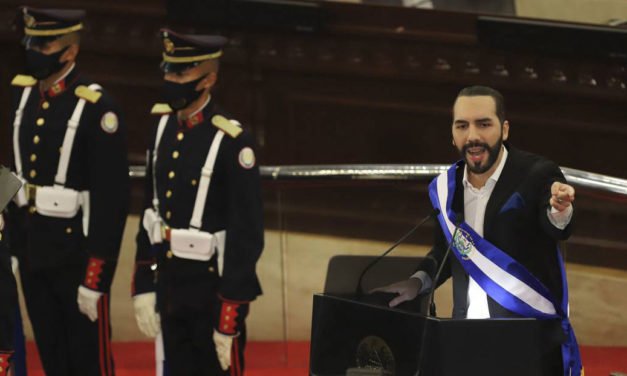 Bukele carga contra EE.UU. por sanciones a sus funcionarios: “No tiene nada que ver con ‘corrupción’, es pura política e injerencia de la más bajera”
