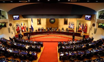 Corte Suprema de Justicia de El Salvador autoriza la reelección presidencial para un segundo mandato consecutivo