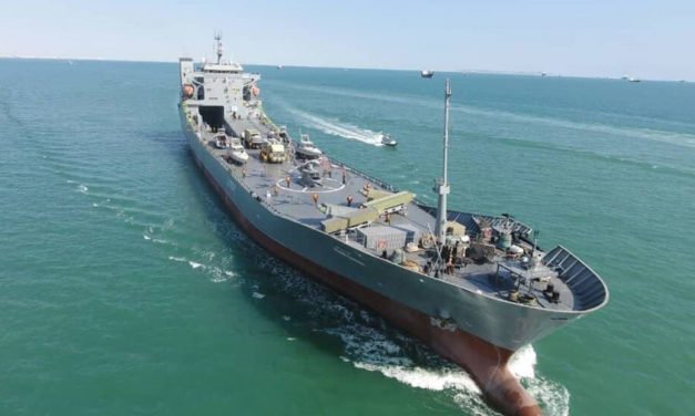 La Marina iraní repele un ataque de piratas contra petroleros en el golfo de Adén