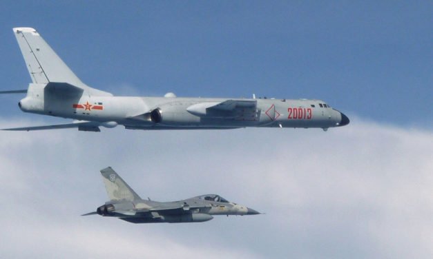China despliega el número récord de 56 aviones cerca de Taiwán en una jornada y casi 150 durante los últimos días, ¿para qué y qué dice Taipéi?