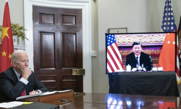 Joe Biden llama a garantizar que la competencia entre EE.UU. y China “no se desvíe hacia el conflicto” durante una reunión en línea con Xi Jinping