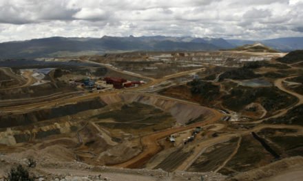 El anuncio de Perú que provocó la ira de una minera de Reino Unido (y abre otro frente de batalla para el Gobierno)