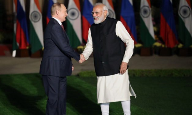 Covid-19, petróleo y cooperación militar: ¿cuáles fueron los temas principales de la reunión entre Putin y el primer ministro indio?