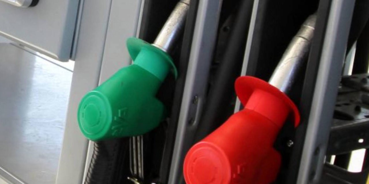 ¿Cuál es el día de la semana más barato para llenar su automóvil con gasolina?