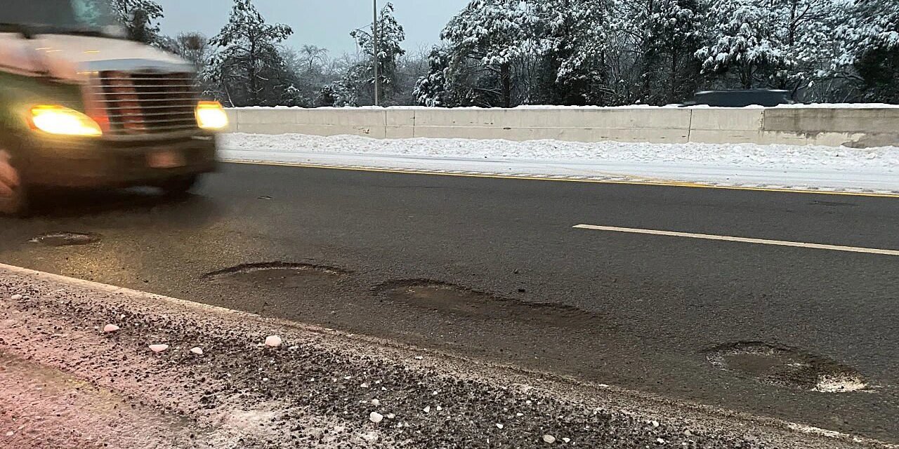 Llegó la temporada de baches, esto lo que debes saber