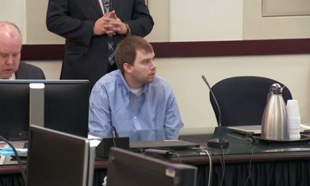 Jurado sentencia a Travis Reinking a cadena perpetua sin libertad condicional