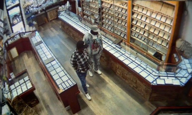 Ladrones roban $18,000 en joyas de tienda de Hillsboro Village