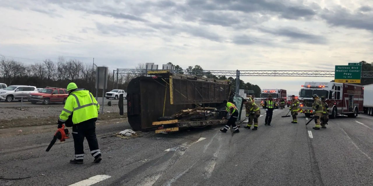 I-24 despejada después de un accidente de camión con remolque en el condado de Rutherford