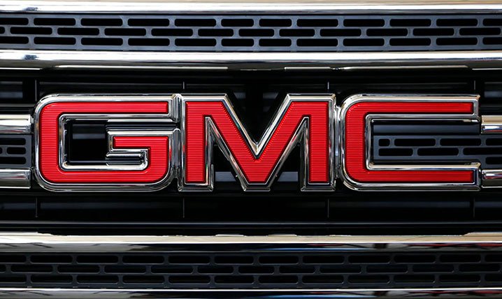 General Motors retira del mercado 740K SUV debido a faros demasiado brillantes