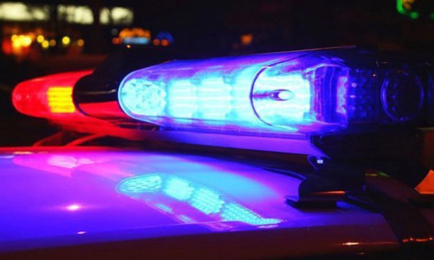 Policía acusa a hombre que le disparó a su madre en la cabeza durante una discusión
