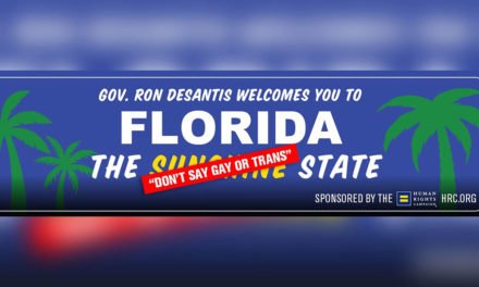 Valla publicitaria en Florida saluda a viajeros con eslogan antigay