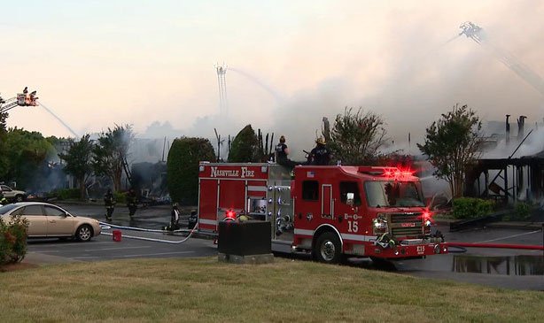 NFD lucha contra un incendio de dos alarmas en el sur de Nashville