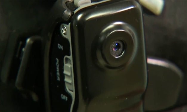 La policía metropolitana pregunta por qué el video del sistema cámaras corporales que se usa en MNPD no se está grabando