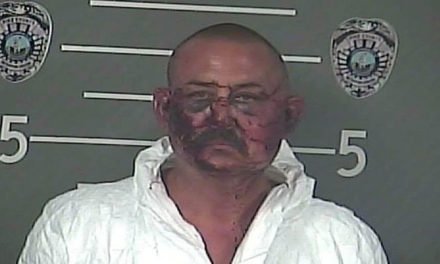 Tiroteo masivo que mató a 2 oficiales y policía K-9 en Kentucky, dice el alguacil