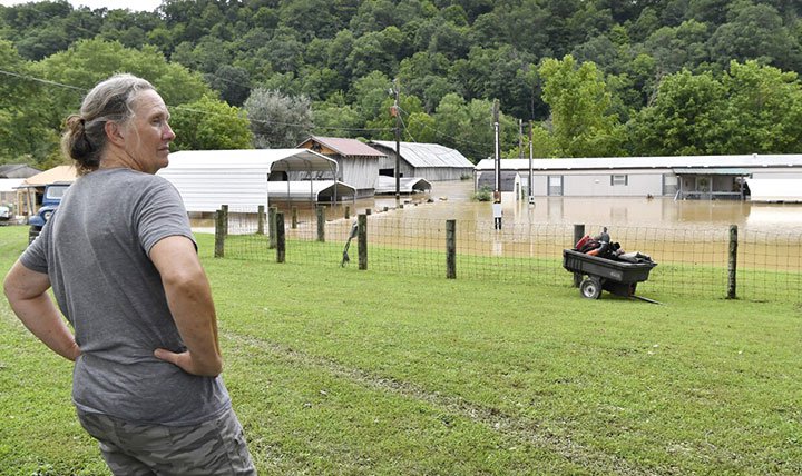 Gobernador: inundaciones en Appalachia central matan al menos a 16 personas en Kentucky