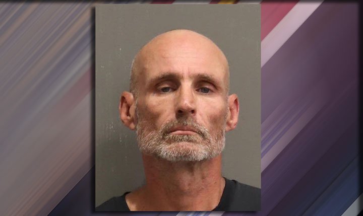 La policía de Nashville arresta a un sospechoso acusado de violar a una adulto mayor dentro de su casa