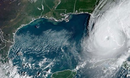 La llegada a tierra del huracán Ian, casi de categoría 5, es inminente a medida que se acerca a la costa de Florida