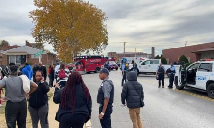 Sospechoso muerto, otros 2 muertos después de tiroteo en escuela secundaria del sur de St. Louis