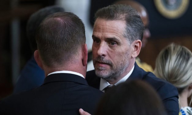 Legisladores de EE.UU.: “El FBI trató de reducir la difusión de las graves acusaciones contra Hunter Biden”