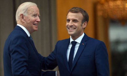 Macron planteará a Biden exenciones para industrias europeas penalizadas por una ley de EE.UU.