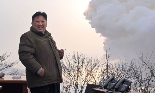 Corea del Norte prueba un “motor de combustible sólido de alto empuje” para desarrollar una nueva arma estratégica