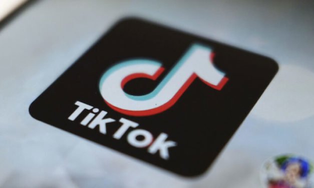 Los legisladores anuncian una oferta bipartidista para prohibir TikTok en los EE.UU.