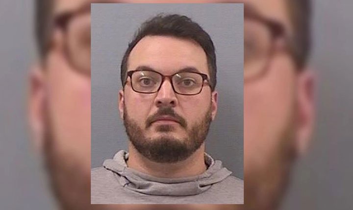Hombre de Hendersonville acusado de robar casi $ 200K de la iglesia donde trabajaba