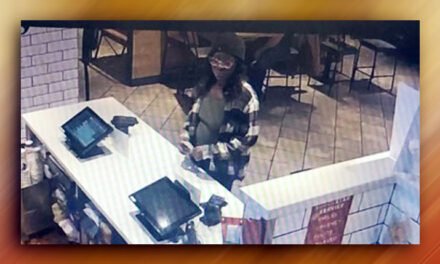 Policía: mujer enojada ataca a empleado de restaurante por por comida fría en Murfreesboro Hardee’s buscada por asalto