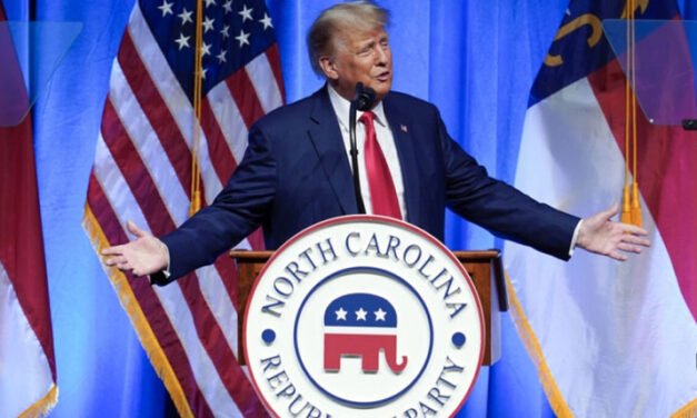 ¿Qué sucede durante y después de la lectura de cargos de Trump?