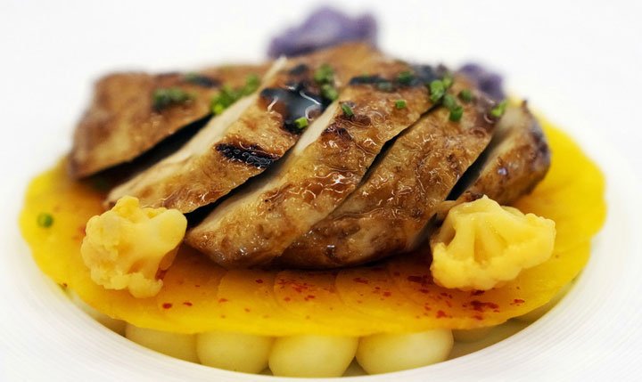 EE.UU. aprueba la venta de carne de pollo elaborada con células cultivadas