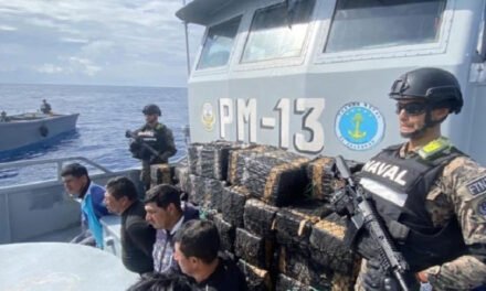 El Salvador ejecuta la operación naval contra el narcotráfico más lejana de sus costas jamás realizada